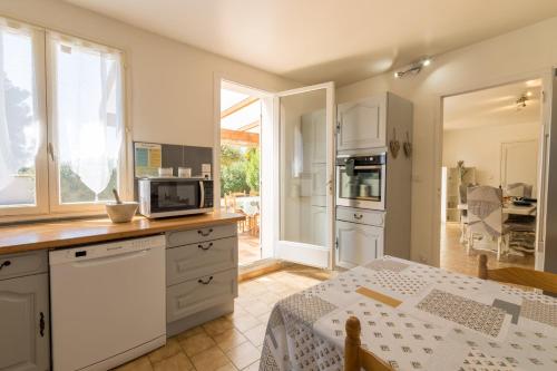 Three-Bedroom Villa image 2