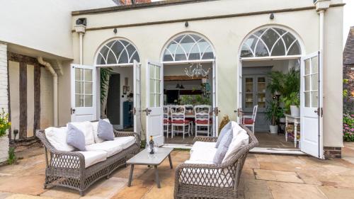 Létesítmények, Kington Grange in Claverdon