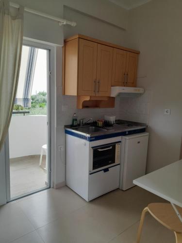 Eleonas Apartments in Rodavgi