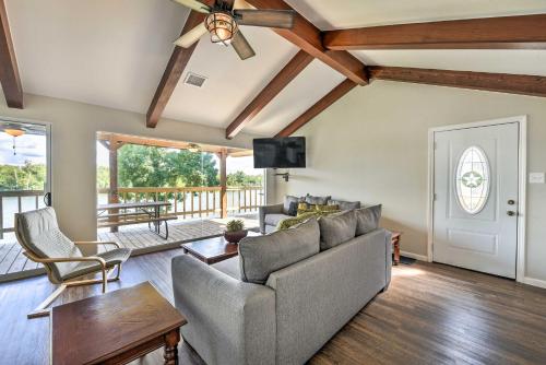 San Jacinto River Home with Deck Games and Grill! - image 7
