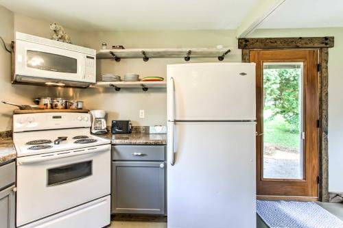 Lake Pepin Cottage with Patio - 6 Blocks to Marina! - image 25