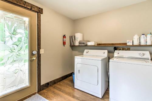 Lake Pepin Cottage with Patio - 6 Blocks to Marina! - image 21