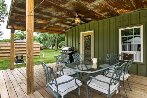 Lake Pepin Cottage with Patio - 6 Blocks to Marina! - image 23
