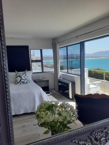View, 65 on Cliff Home in De Kelders