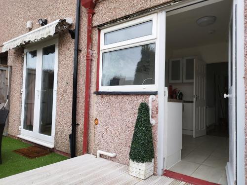 Unterkunft von außen, We love Henbury in Bristol