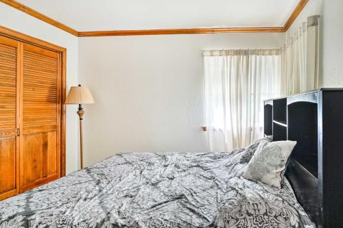 Lake Arrowhead Cabin with Lush Yard about 5Mi to Village! - image 37