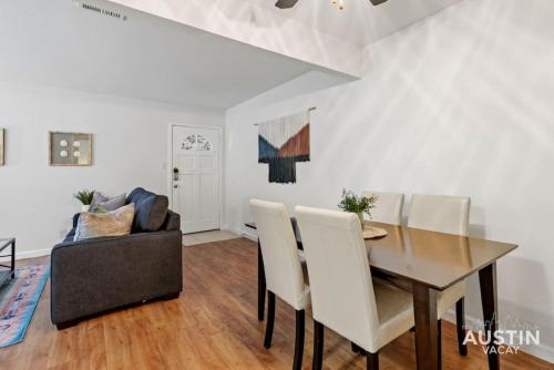 Nice Quiet Downtown Apt Pool Free Parking in Austin, USA