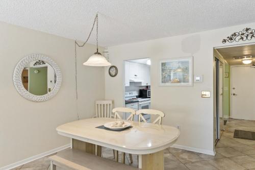 Beach View 2b 1.5b Madeira Norte #108 detail