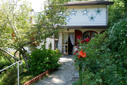 Ieeja, Villa Rondini in Avegno