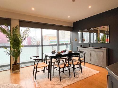 Lovely 2 Bed Duplex Apartment with Hydro Views, Glasgow (foto 7)