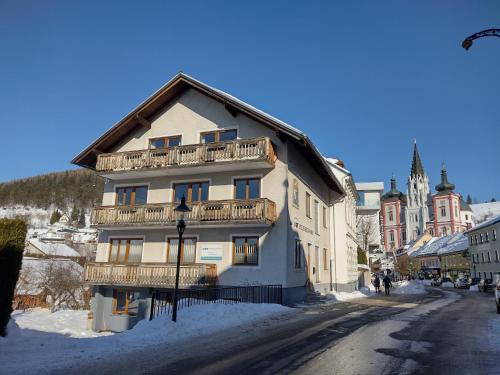  sechzehnerhaus, Pension in Mariazell bei Kernhof