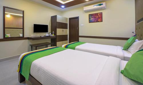 Standard Double Room image 4