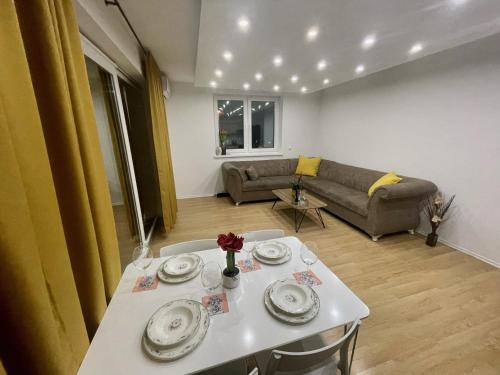 MURIC Apartman 7