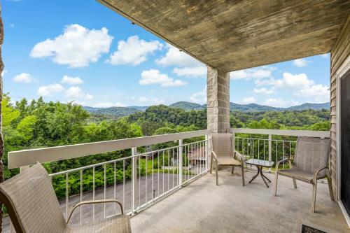 Private Sunsets Whispering Pines 431 in Pigeon Forge, USA
