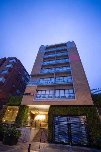 Exterior view, Hotel Espacio 94 in Bogotá