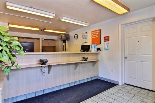 Motel 6-Merrillville, IN