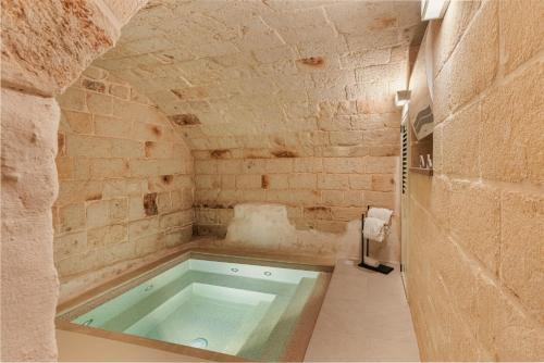 [Exclusive - Suite] SPA con Idromassaggio Jacuzzi, Fasano