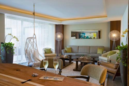 館内設備, JW マリオット マルコ アイランド ビーチ リゾート (JW Marriott Marco Island Beach Resort) in マルコ島（FL）