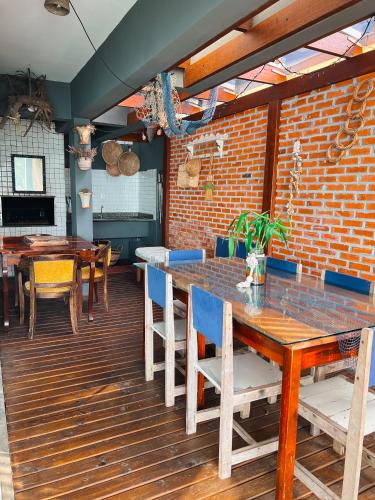 ห้องจัดเลี้ยง, Casa pé na areia para até 14 pessoas em bombinhas (Casa pe na areia para ate 14 pessoas em bombinhas) in หาดตาอินยา