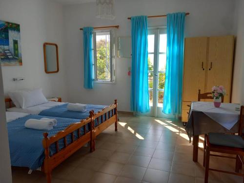 Jenny Apartments in Kampos Marathokampou