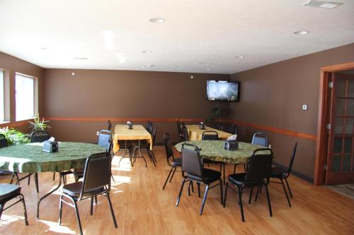 Green Acres Hotel - 레스토랑