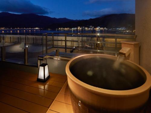 Japanese-Style Room with Open-Air Bath and Lake View