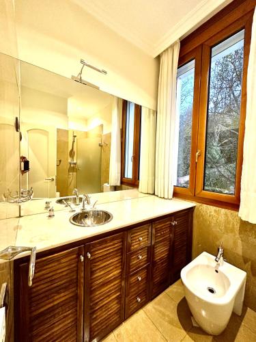 Spirit of Queen experience