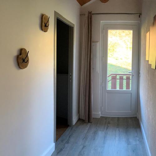 Bejárat, Superbe appartement tout confort in Lyaud