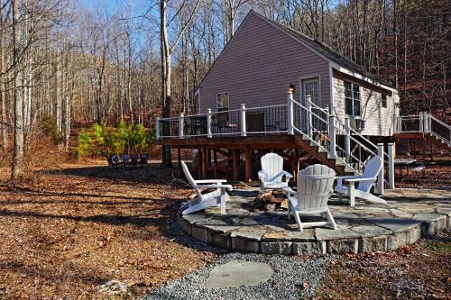. Our Private Wooded Cabin