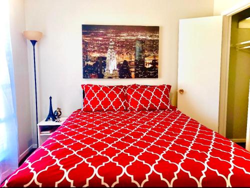 Spacious, King Beds, 30 mins from Beach, Sparkling Pool