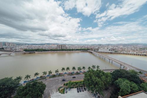 White Swan Guest House MeiZhou photo 1