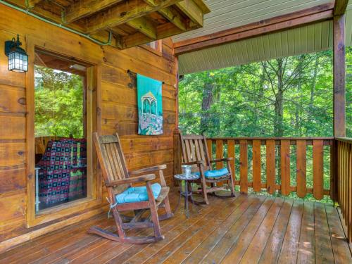 Macys Hideaway 1 Bedroom Hot Tub WiFi Sleeps 7 - image 14