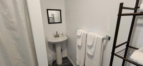 #1 NEW! Couples Getaway Self CheckIn Studio Apt