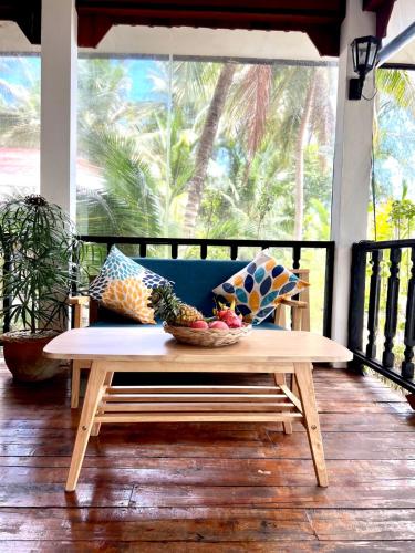 BEACH BUNGALOW - OUTDOOR net on the beach - Working Desk near Dusit Dhewa - Samui Cultural Center and Fine Art of South East Asia