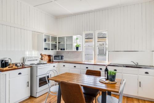 Cheerful, Cosy Cottage - Near Rose Garden!, Toowoomba (fotografie 2)