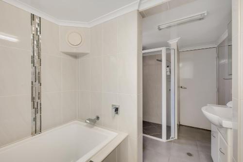 Perfect CDB & Parkland Fringe!, Toowoomba (foto 10)