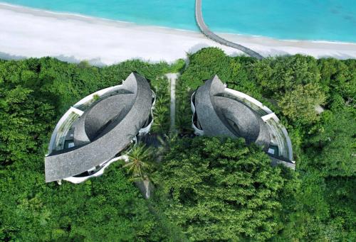 Hideaway Beach Resort & Spa Maldives