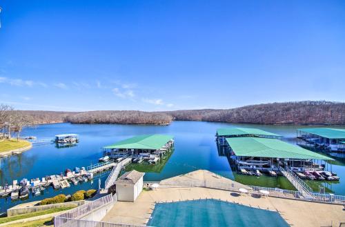 Large Condo with Balcony and Stunning Lake Views!