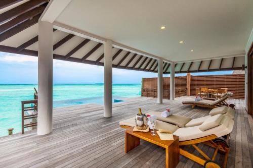 Terraza/balcón, Hideaway Beach Resort & Spa - FREE RETURN TRANSFER for two guests on stays of 7 Nights or more in Haa Alif Atoll