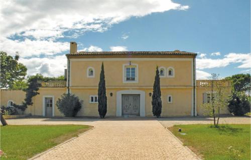 Awesome Home In Bziers With 7 Bedrooms, Private Swimming Pool And Swimming Pool