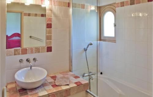 Holiday home Golf de St. Thomas - image 5