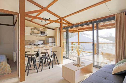 La Buissonniere Lodges in Chisseaux