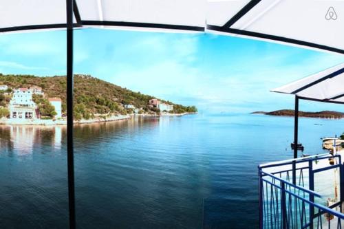  Apartments Sub-vacation in Ražanj