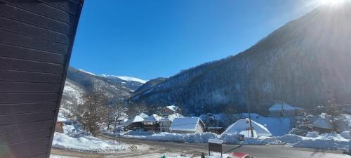 Vili Bilyana in Crni Vrh