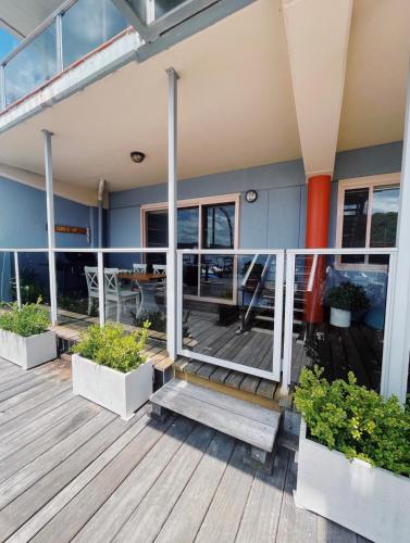 Oasis on the Hawkesbury - Water Views in Ku-Ring-Gai
