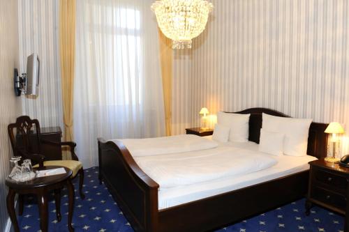 HELIOPARK Bad Hotel Zum Hirsch - image 7
