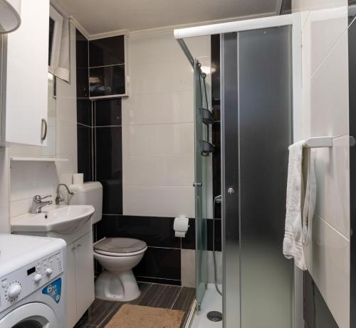 Apartment image 7
