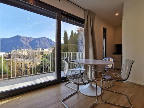 LOFT 18! Cozy loft downtown near the lake with FREE PARKING, Pension in Lugano