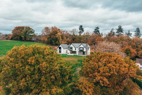 B&B Llanymynech - The Loft Studio apartment - above detached new build garage - Bed and Breakfast Llanymynech