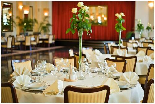Hotel Iskierka Business & Spa - main image